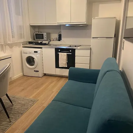 Modern Champs Elysees Stars Apartment *
